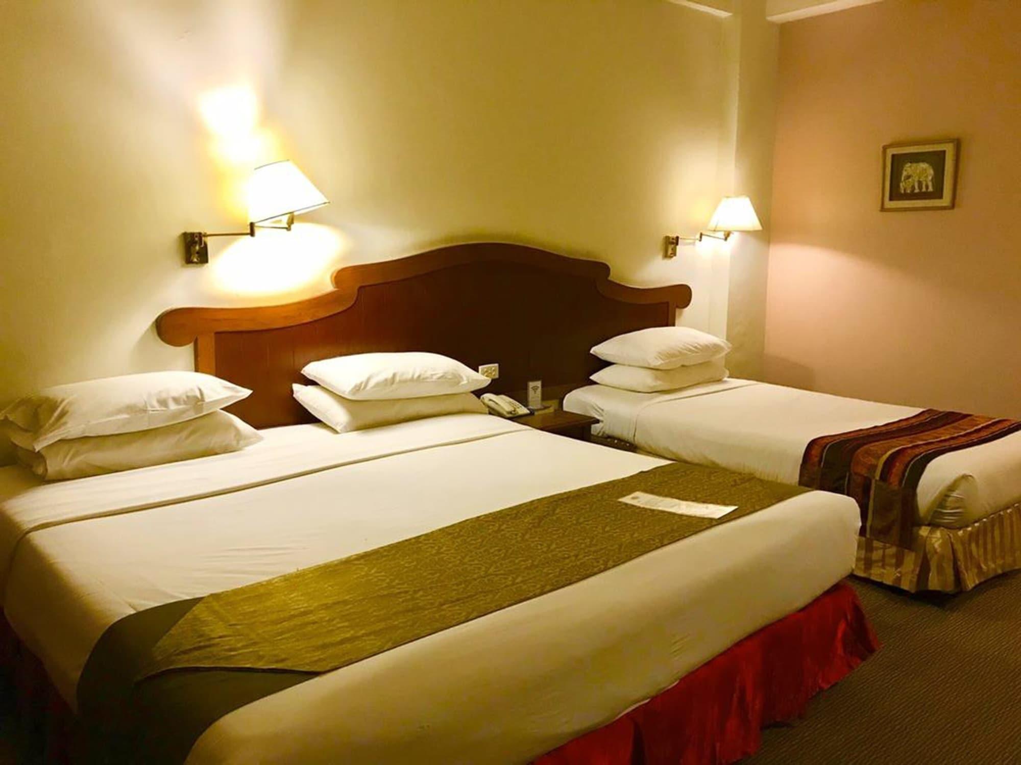 Chiangmai Gate Hotel Chiang Mai Ngoại thất bức ảnh