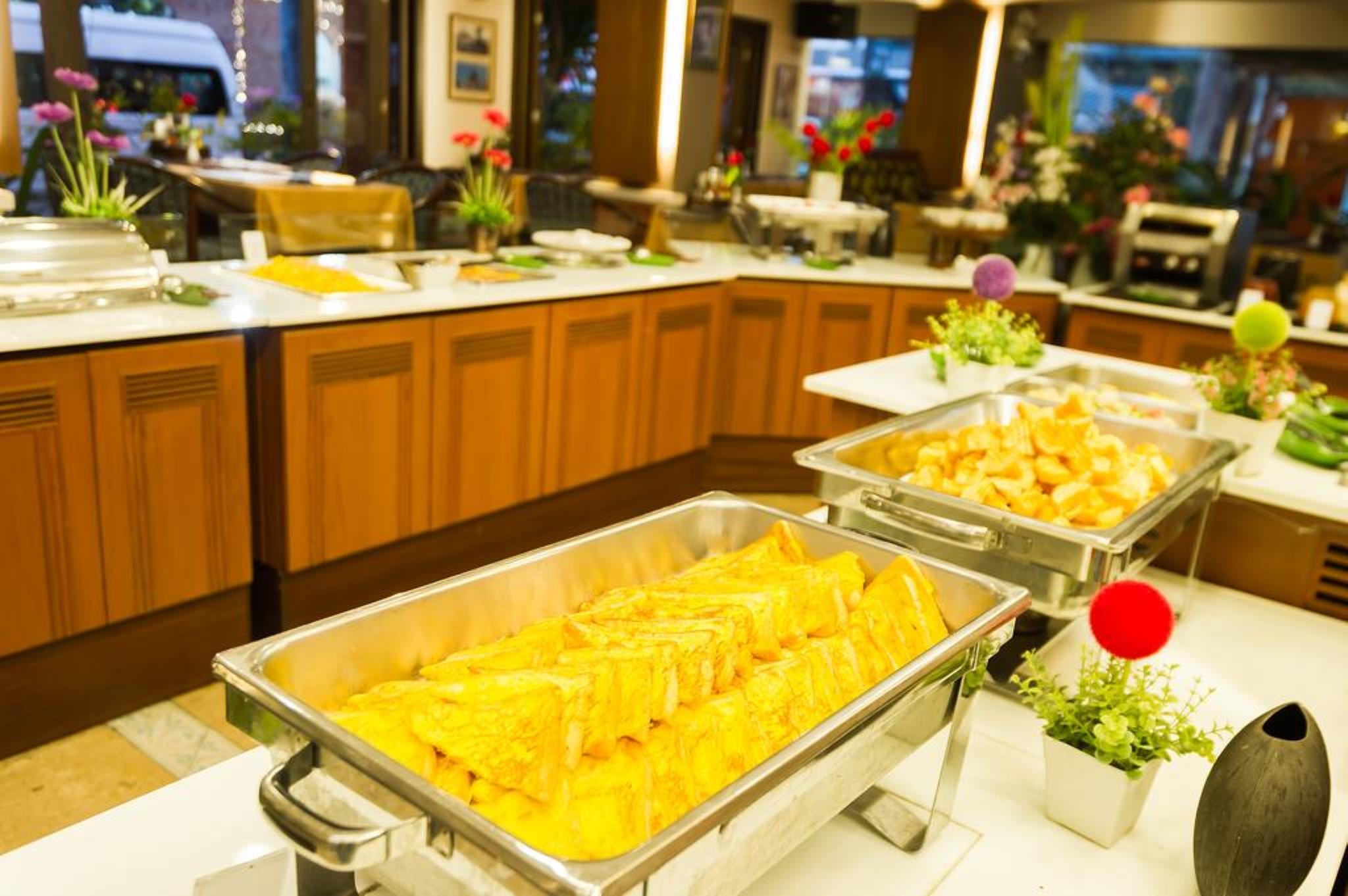 Chiangmai Gate Hotel Chiang Mai Ngoại thất bức ảnh
