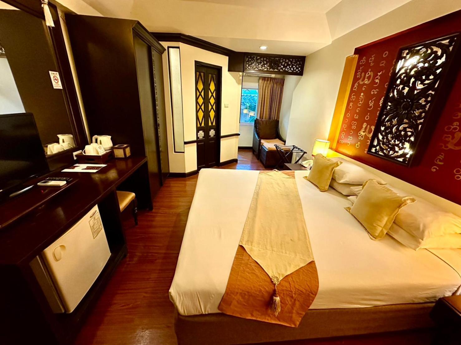 Chiangmai Gate Hotel Chiang Mai Ngoại thất bức ảnh