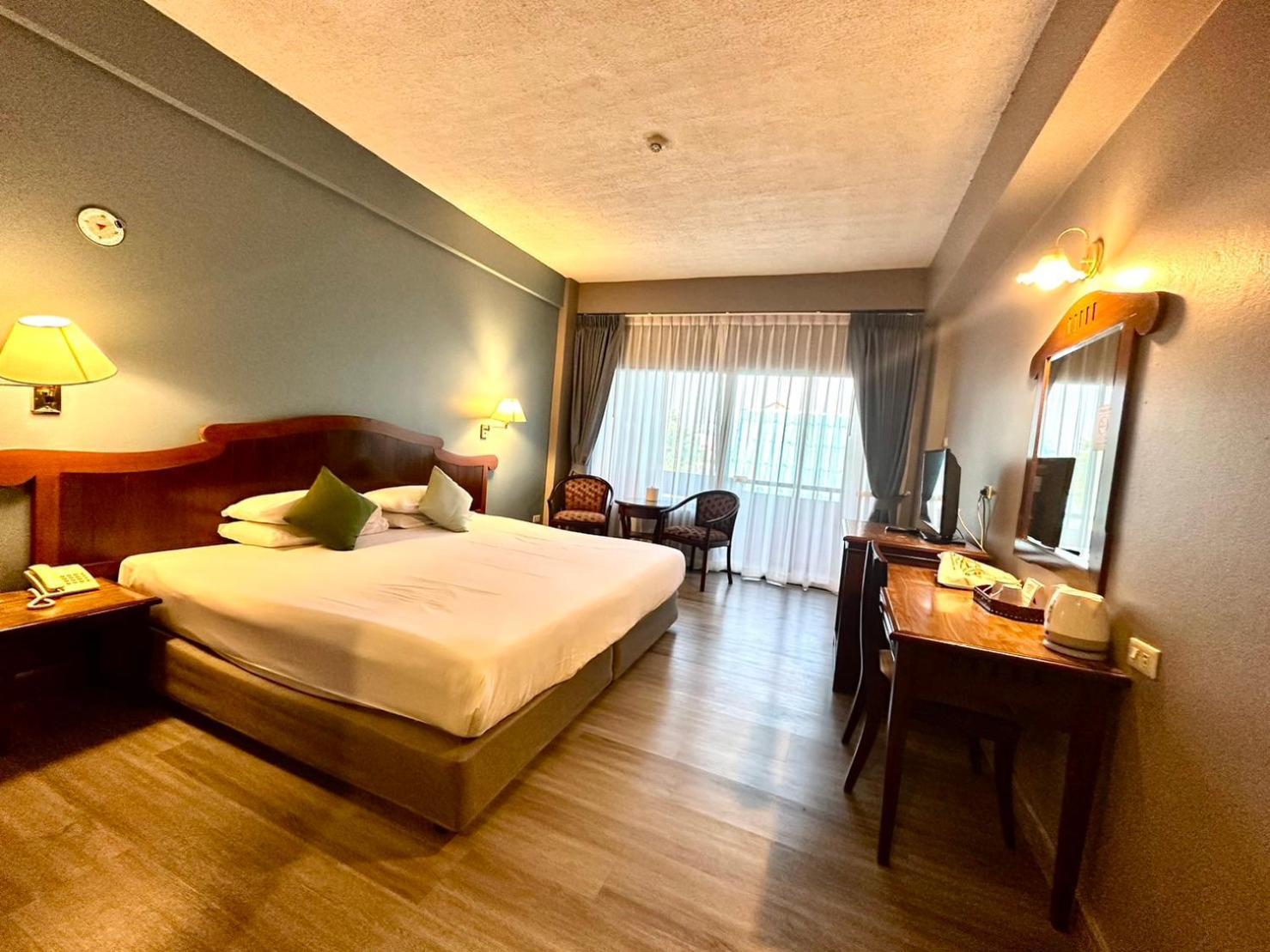 Chiangmai Gate Hotel Chiang Mai Ngoại thất bức ảnh