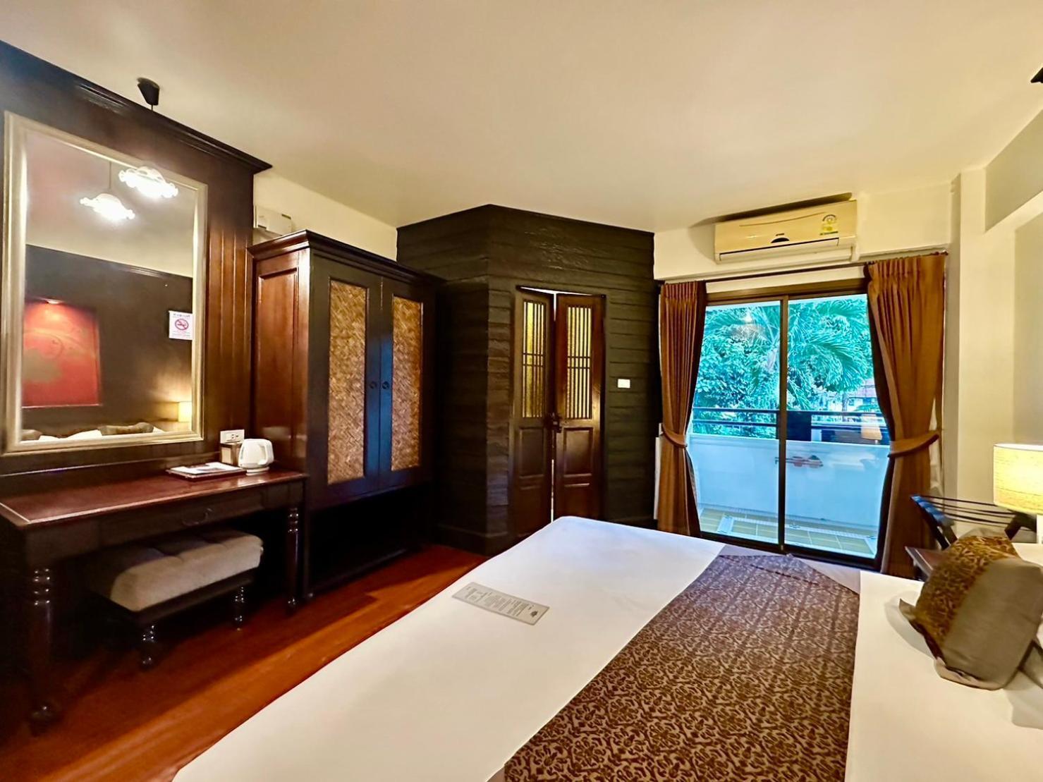 Chiangmai Gate Hotel Chiang Mai Ngoại thất bức ảnh