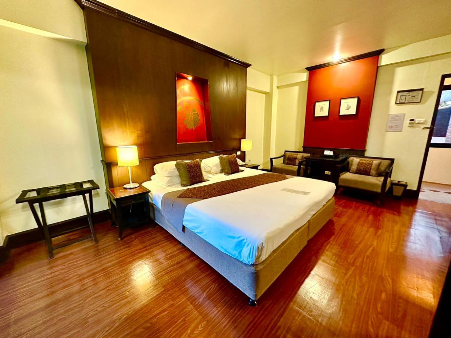 Chiangmai Gate Hotel Chiang Mai Ngoại thất bức ảnh