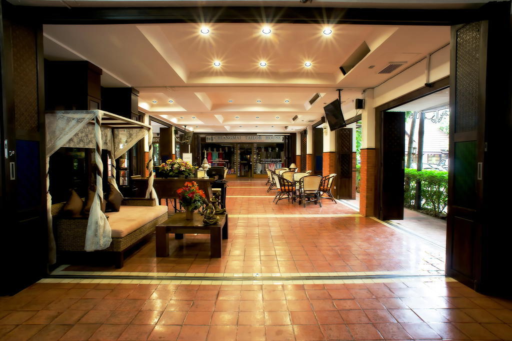 Chiangmai Gate Hotel Chiang Mai Ngoại thất bức ảnh
